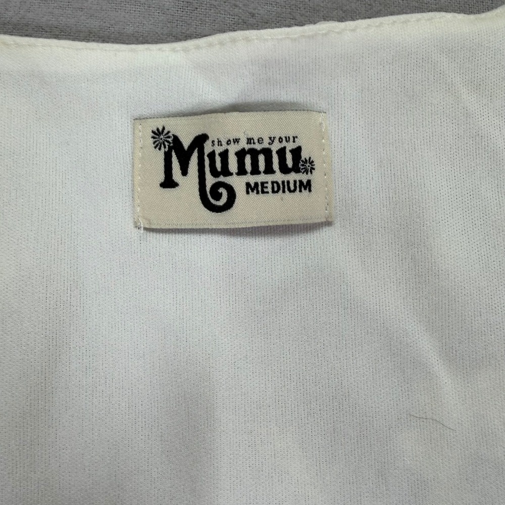 Show Me Your Mumu Roxy Romper Womens Medium Ivory Excellent Embroidered Floral - Picture 6 of 11